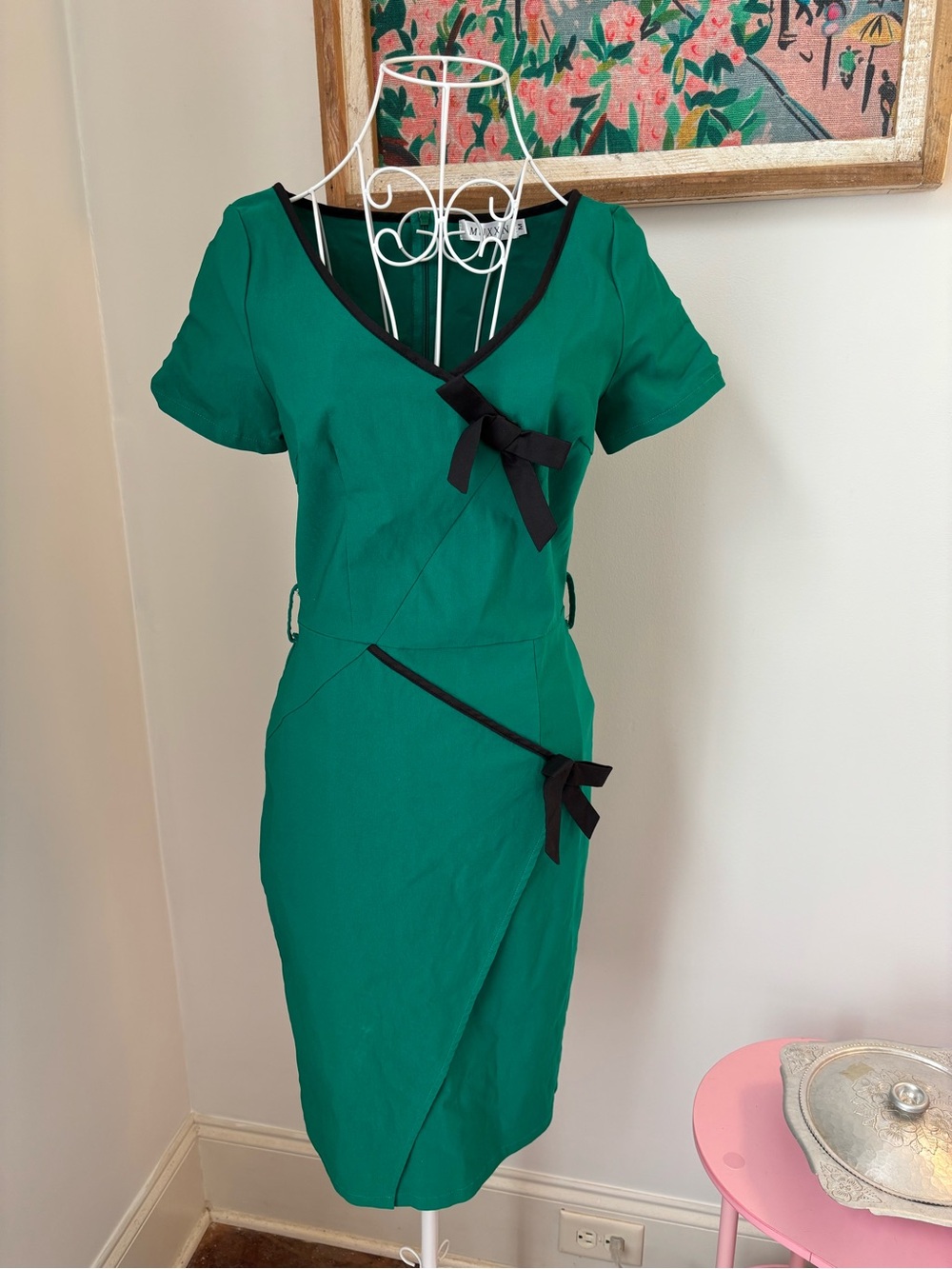 Green Short-Sleeve Wrap Sheath Dress with Black Trim